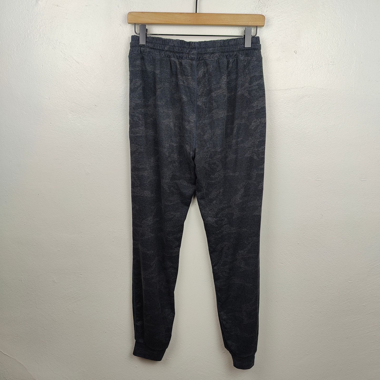 Vuori Vuori Performance Joggers Womens Small Long Length Camo Size 27" / US 4 / IT 40 - 5 Thumbnail