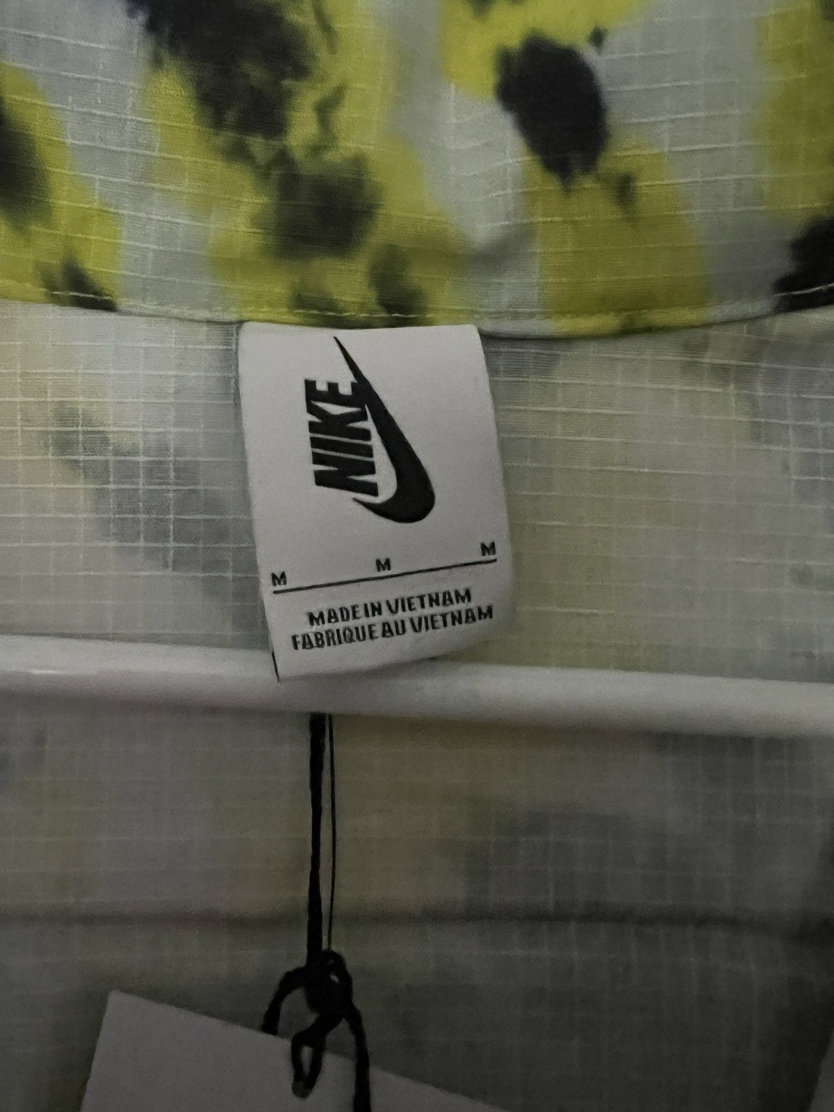 Nike × Off-White OFF-WHITE x Nike Lab Women’s Tie Dye NRG Windbreaker Volt Size M / US 6-8 / IT 42-44 - 3 Thumbnail