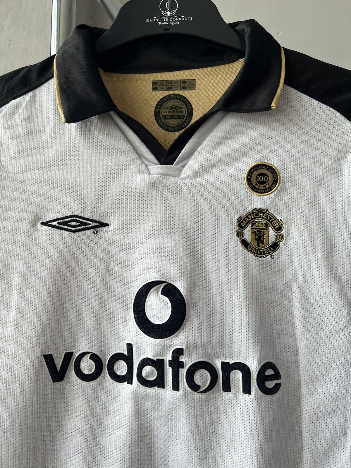 Umbro 2001/02 MANCHESTER UNITED #4 VERON SOCCER JERSEY SHIRT L BOY Size US XS / EU 42 / 0 - 4 Thumbnail