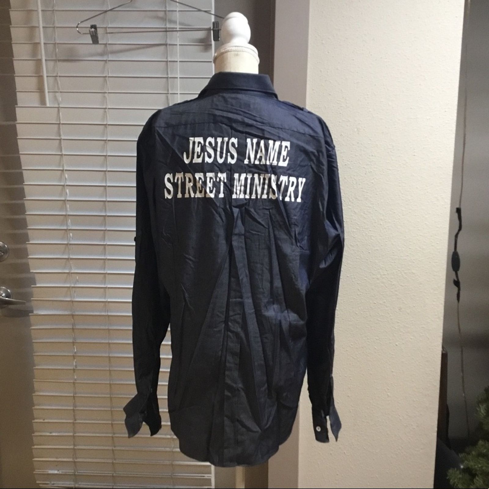 Express Express Jesus Name Ministry Button Down Shirt Size US XL / EU 56 / 4 - 2 Thumbnail