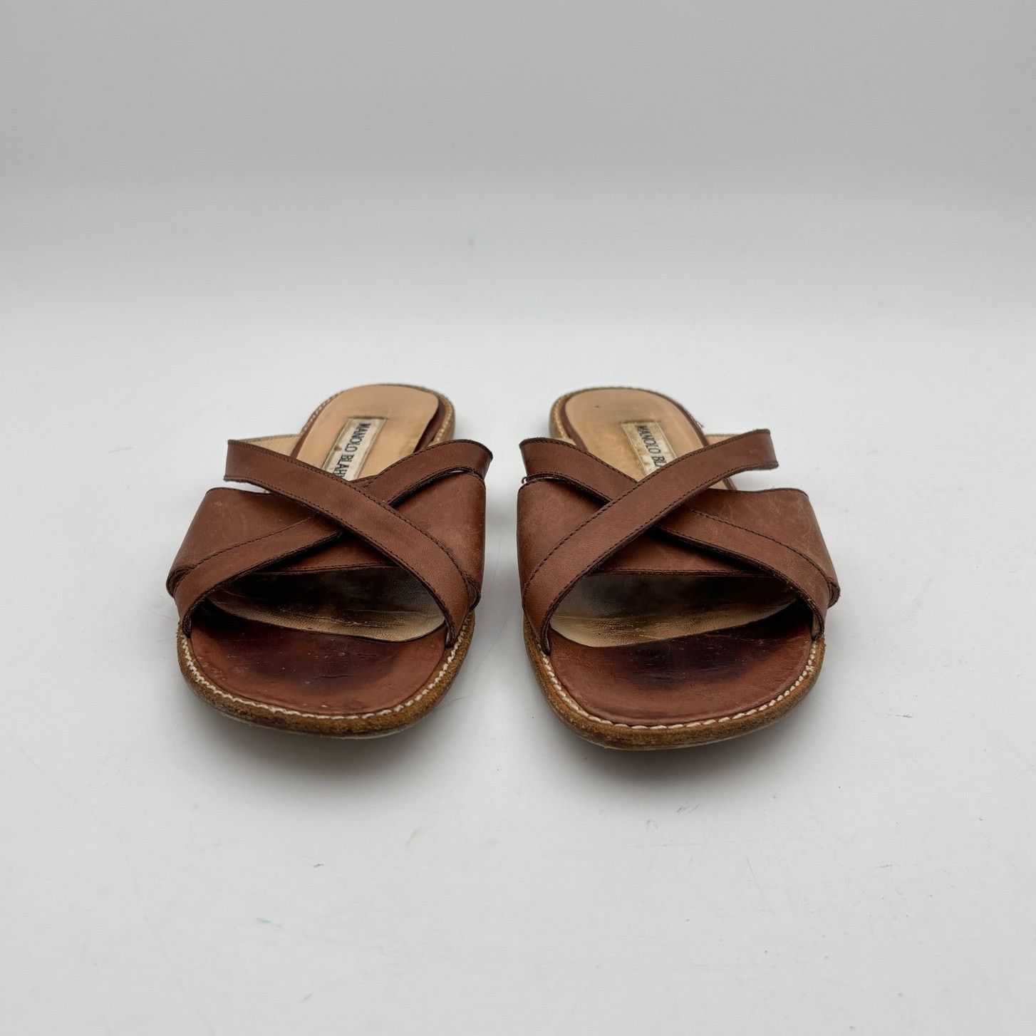 Manolo Blahnik Manolo Blahnik Brown Leather Flat Sandals Slides Size 35.5 Size US 5.5 / IT 35.5 - 2 Thumbnail
