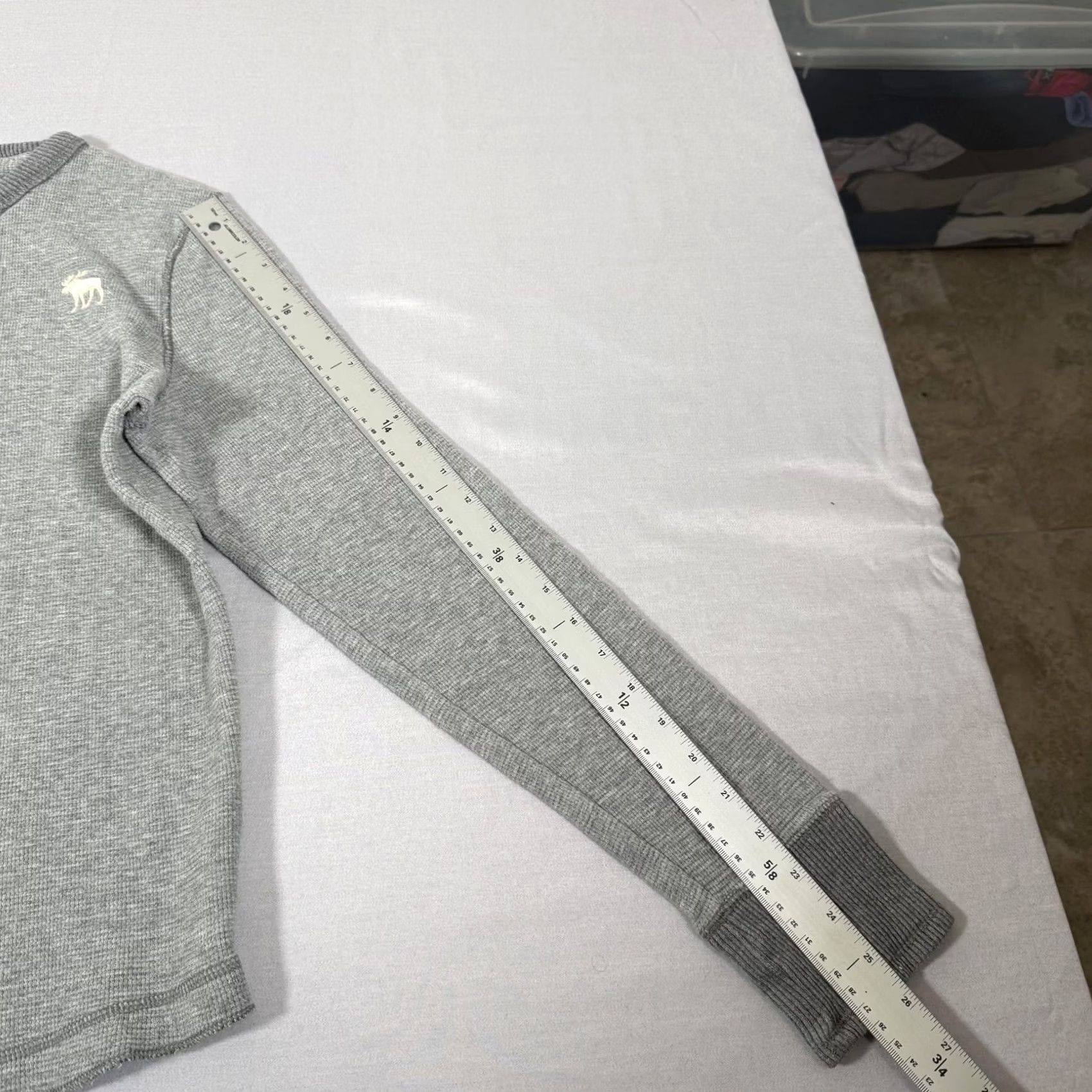 Abercrombie & Fitch Abercrombie & Fitch Shirt Mens M Gray Waffle Knit Thermal Crewneck Moose Y2K Vintage: No? No, Vintage: No Size US M / EU 48-50 / 2 - 6 Thumbnail