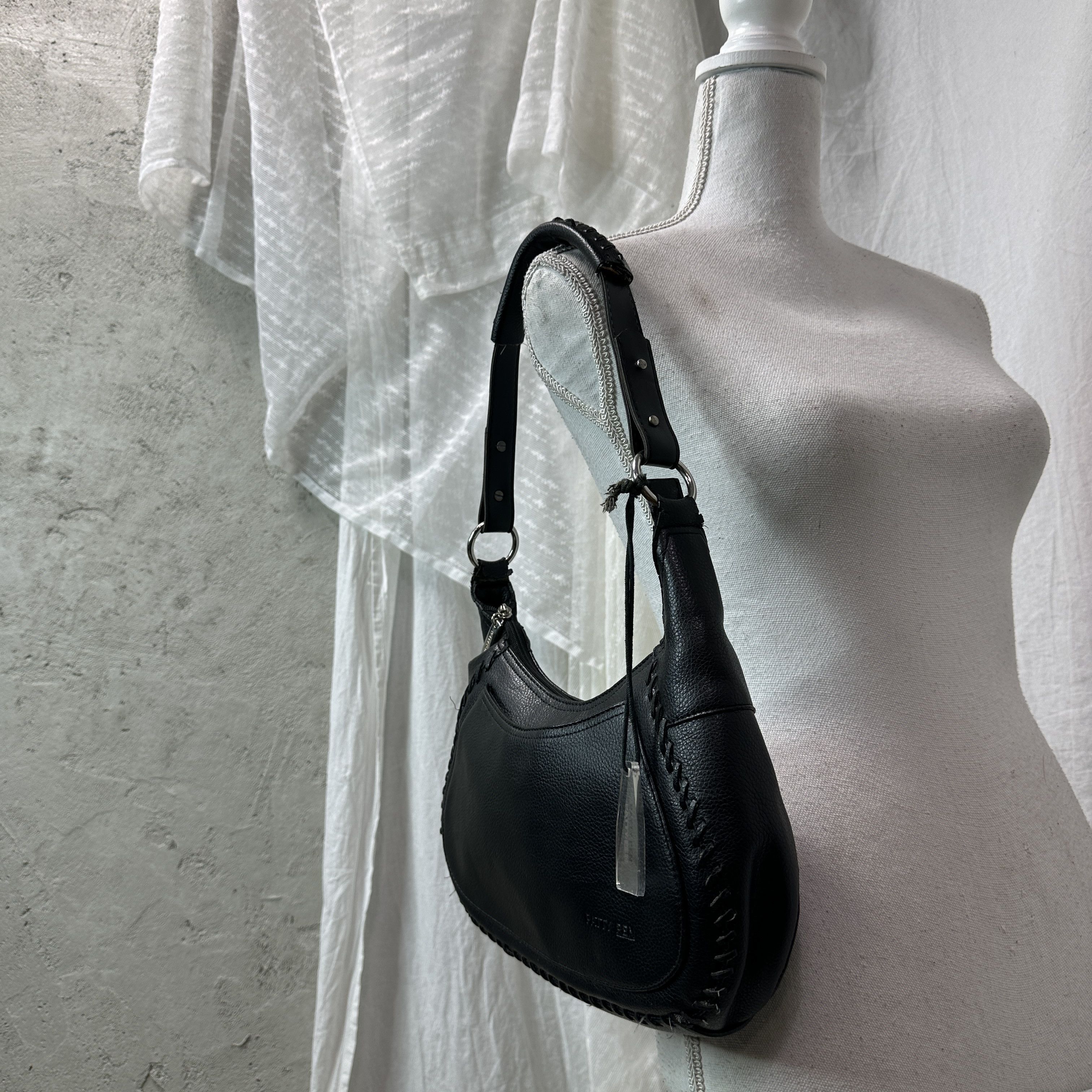 Vintage Vintage Avant Garde Grunge Shouder Bag Y2K Size ONE SIZE - 2 Thumbnail