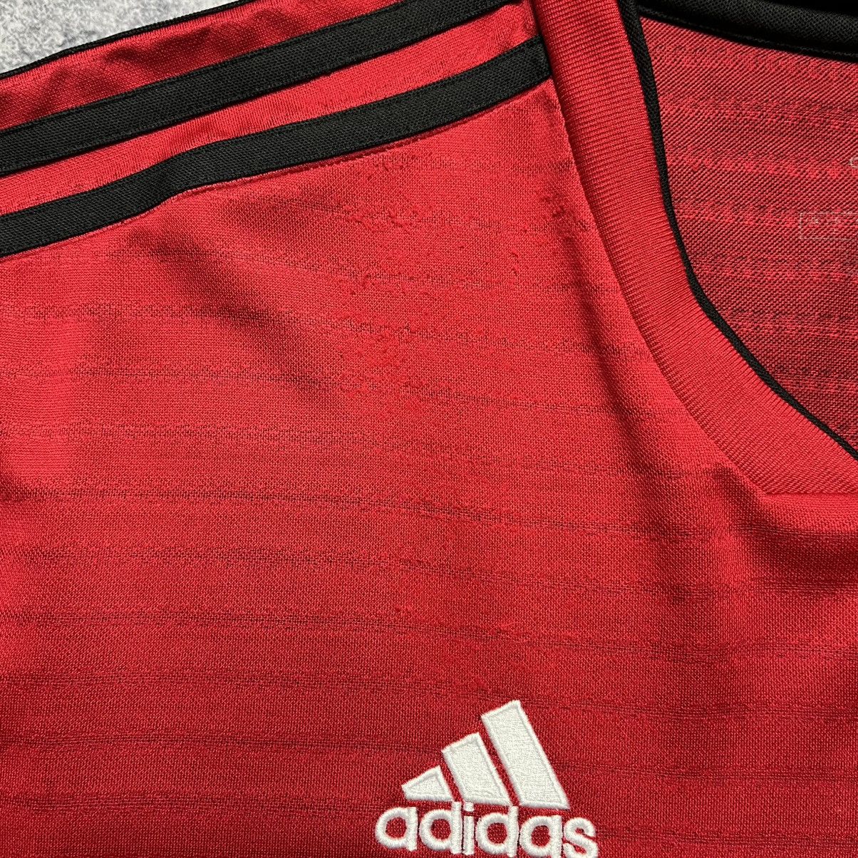 Adidas Vintage Adidas Manchester United 2018/19 Home Soccer Jersey Size US L / EU 52-54 / 3 - 9 Thumbnail