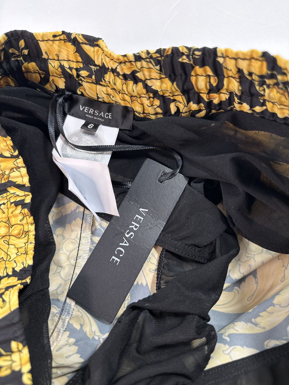 Versace New Authentic Versace Men Shorts Size 5 Size US 29 - 10 Thumbnail