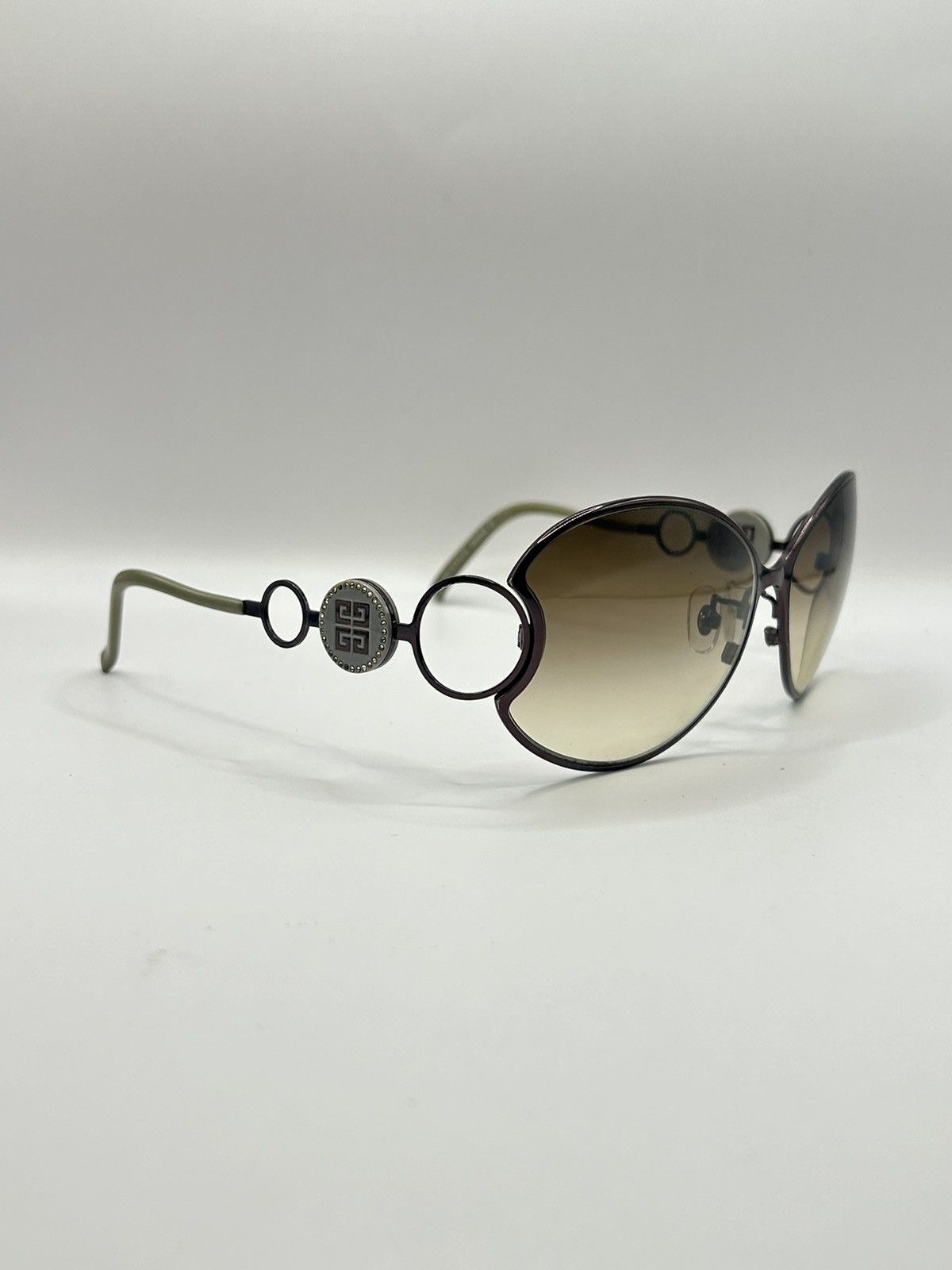 Givenchy Givenchy Sunglasses SGV223S Size ONE SIZE - 1 Thumbnail