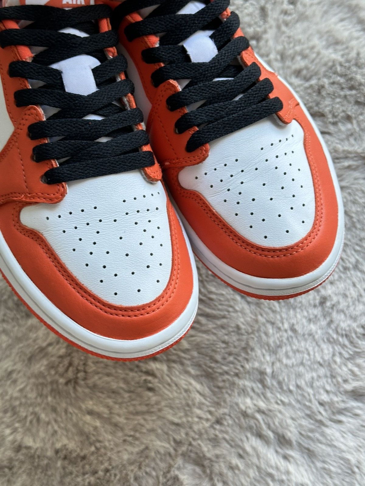 Jordan Brand Nike Air Jordan 1 Retro Low OG Starfish Sneakers 7US Size US 7 / IT 37 - 8 Thumbnail