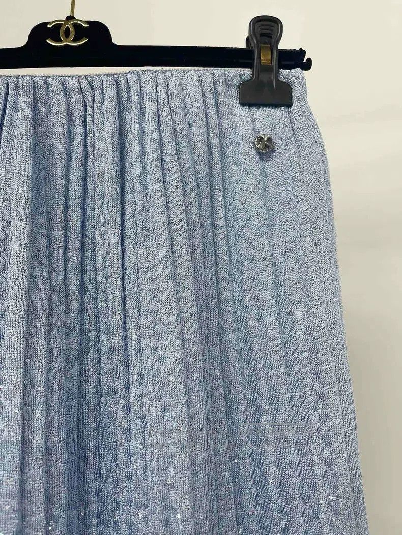 Chanel Chanel 25P blue sequin skirt Size 24" / US 00 / IT 34 - 3 Thumbnail