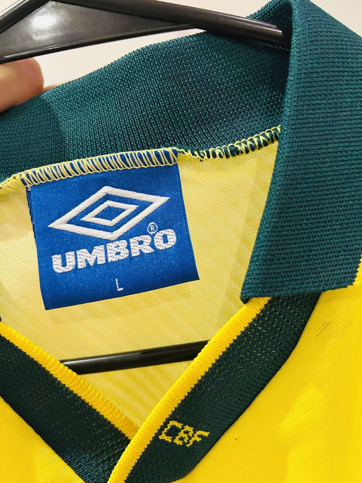 Umbro × Vintage Brazil 1994 home jersey Size US L / EU 52-54 / 3 - 3 Thumbnail