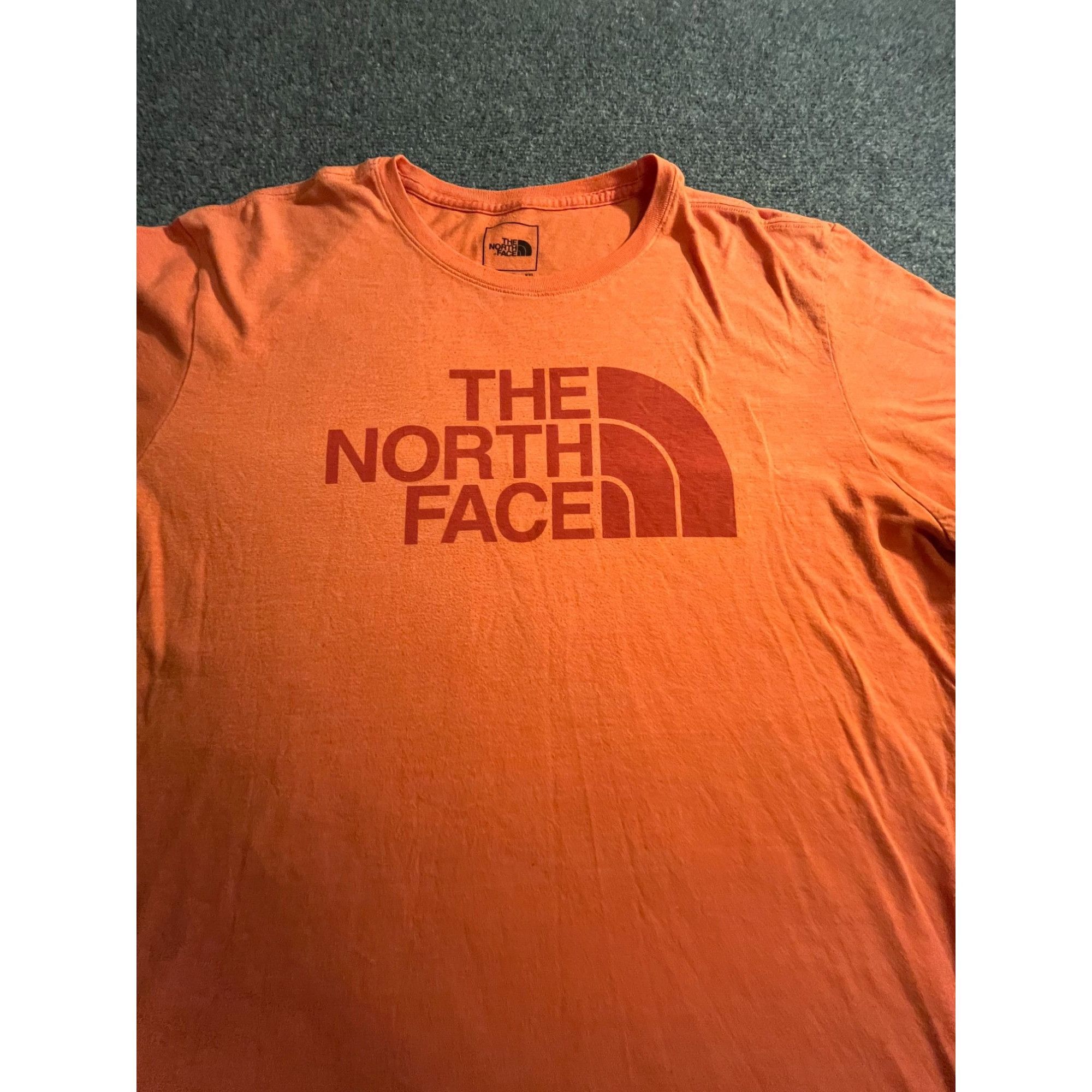 The North Face the north face t shirt size 2XL orange lightweight crew neck Size US XXL / EU 58 / 5 - 2 Thumbnail