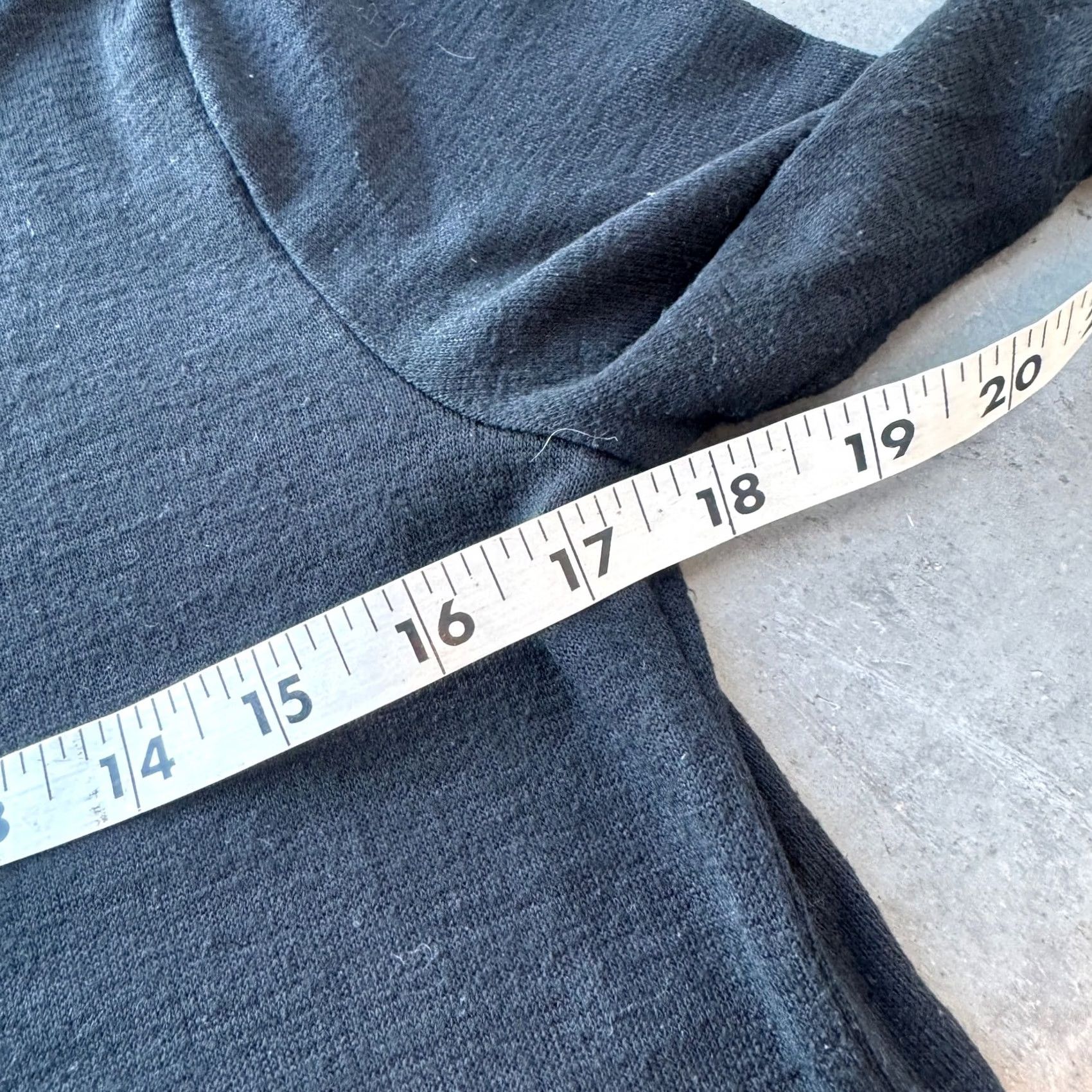 Banana Republic VINTAGE Banana Republic Luxespun Long Sleeve Basic Black Shirt Womens Small Size S / US 4 / IT 40 - 4 Thumbnail