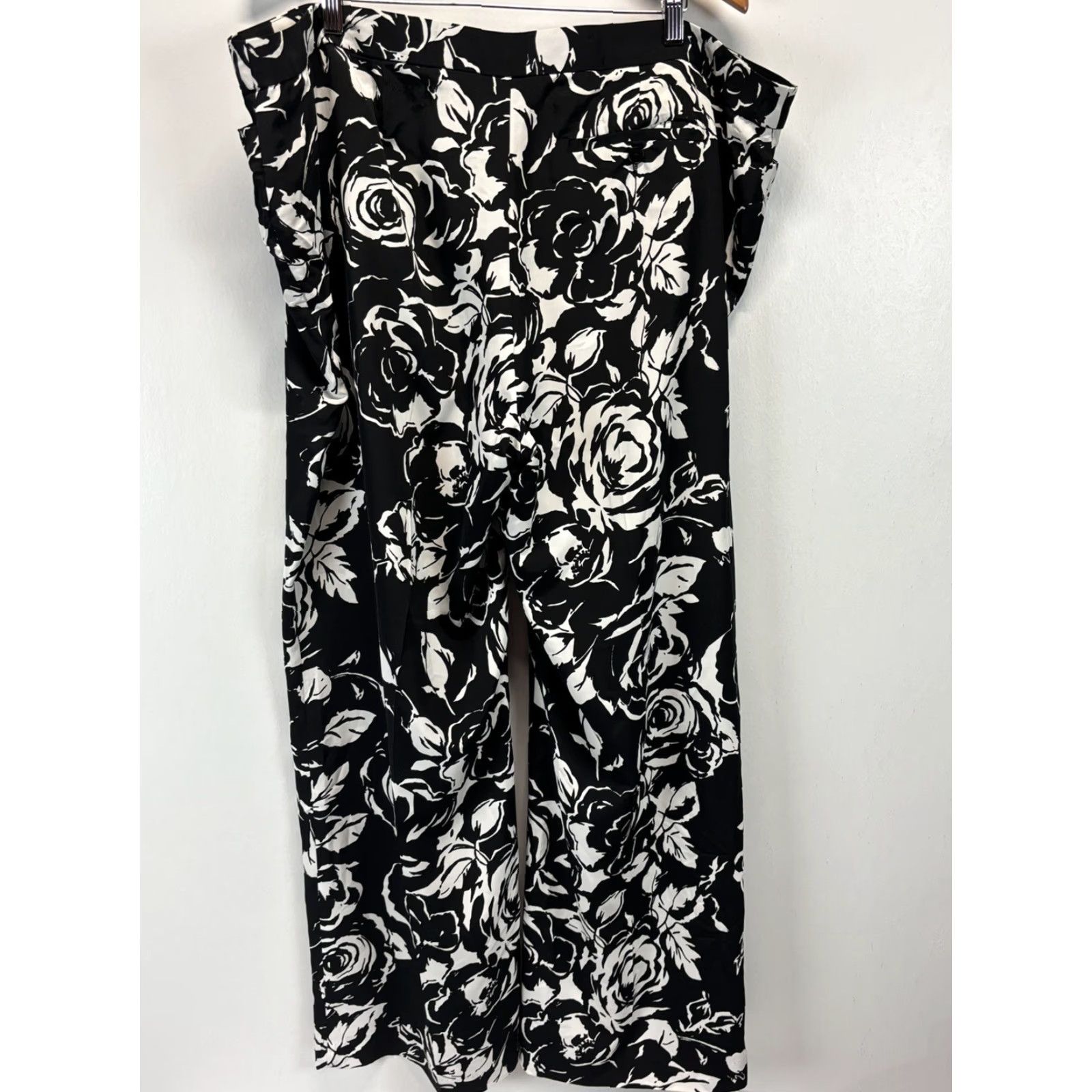 Ralph Lauren Lauren Ralph Lauren Women’s Floral Pants Slacks 22W Plus Black White Flowy Size 40" / US 18 - 3 Thumbnail