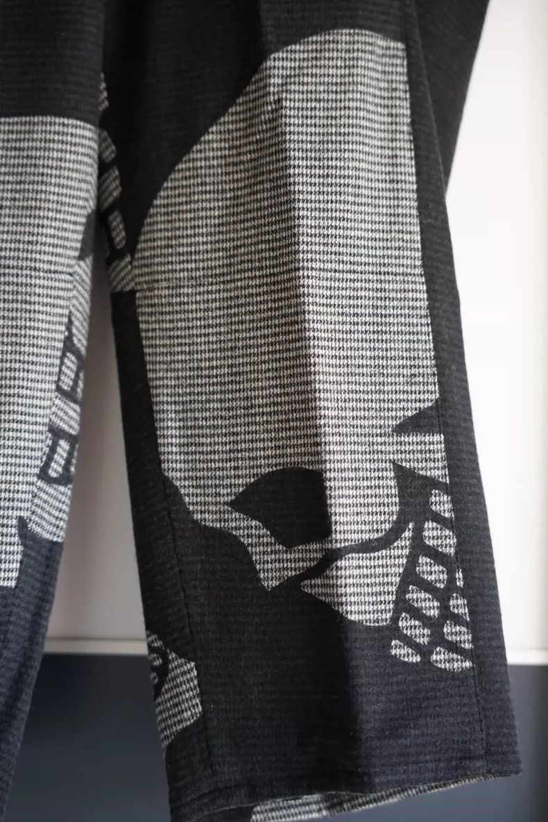 Yohji Yamamoto Yohji Yamamoto Skull Print Wide Leg Pants-2505 Size US 30 / EU 46 - 7 Thumbnail