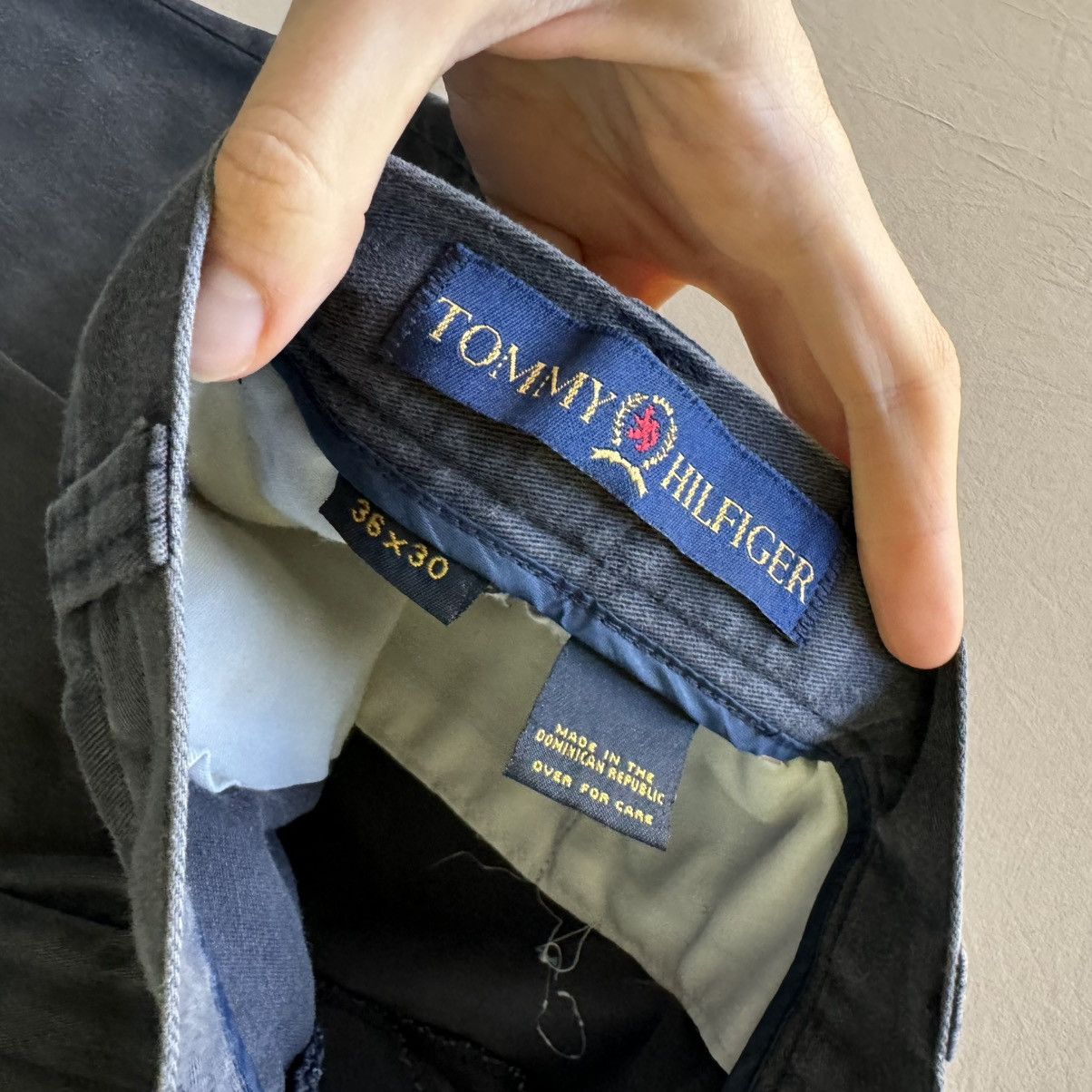 Designer × Tommy Hilfiger × Vintage Vintage Tommy Hilfiger Pleated Front Chino Pants Size US 36 / EU 52 - 5 Thumbnail