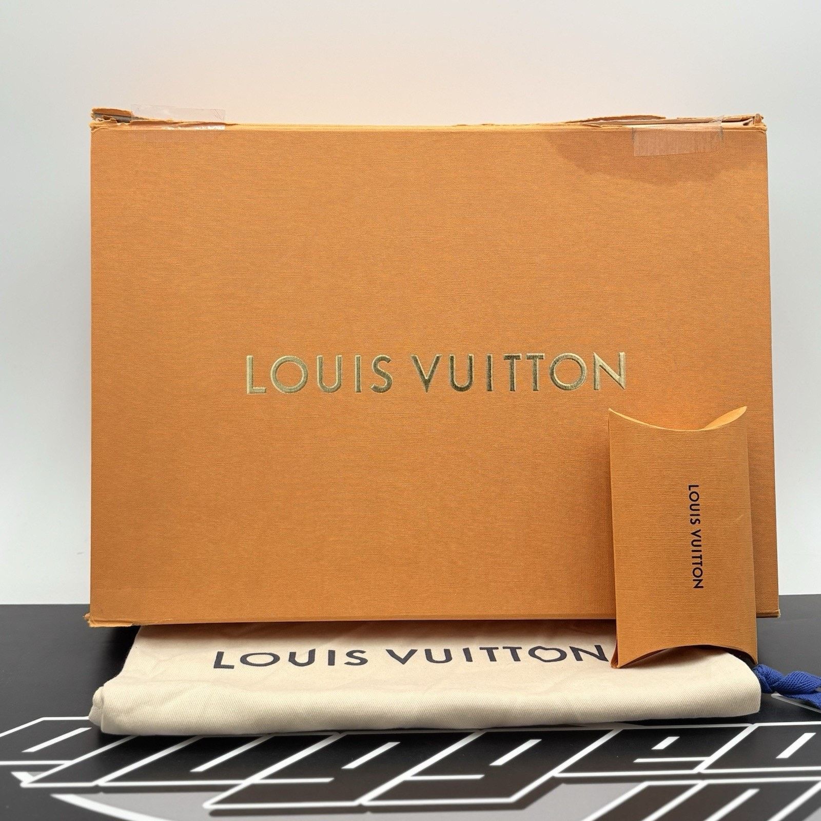 Louis Vuitton Louis Vuitton Trainer x Nigo ' LVMade ' | SUPER CLEAN! Size US 7 / EU 40 - 16 Thumbnail