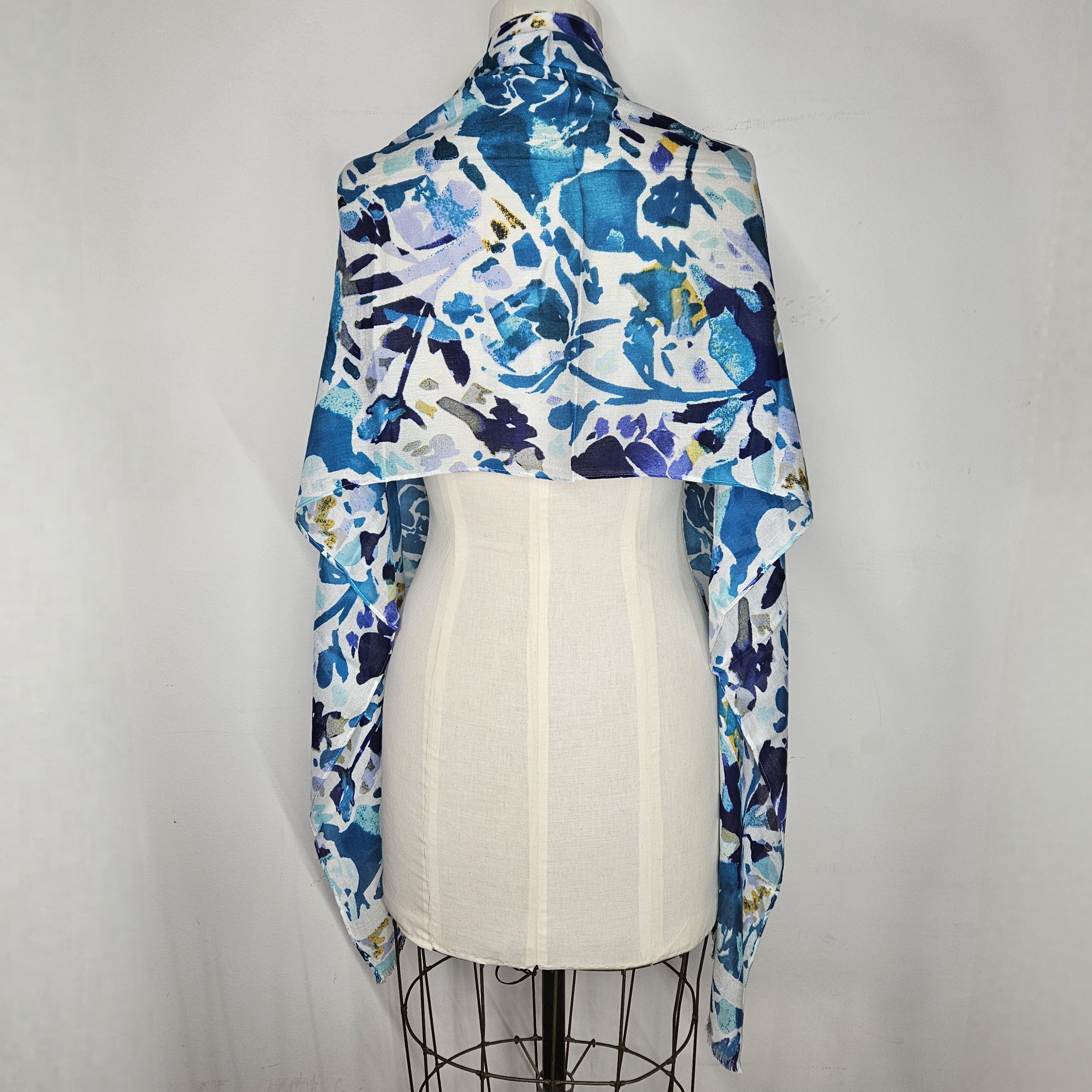 Chicos Chico's 72x22" Scarf Wrap Modal Silk Floral Lightweight Trop Size ONE SIZE - 4 Thumbnail