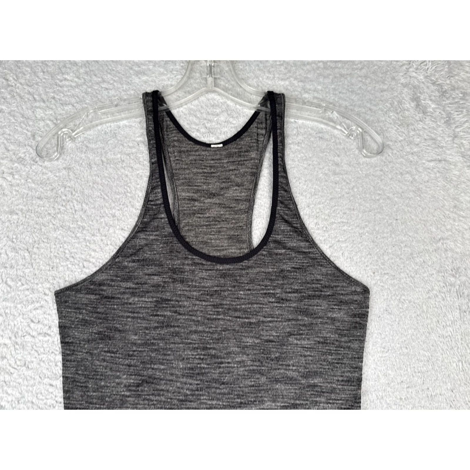 Lululemon Lululemon Tank Women 4 Gray Racerback Athletic Gym Yoga Workout Women Size S / US 4 / IT 40 - 4 Thumbnail