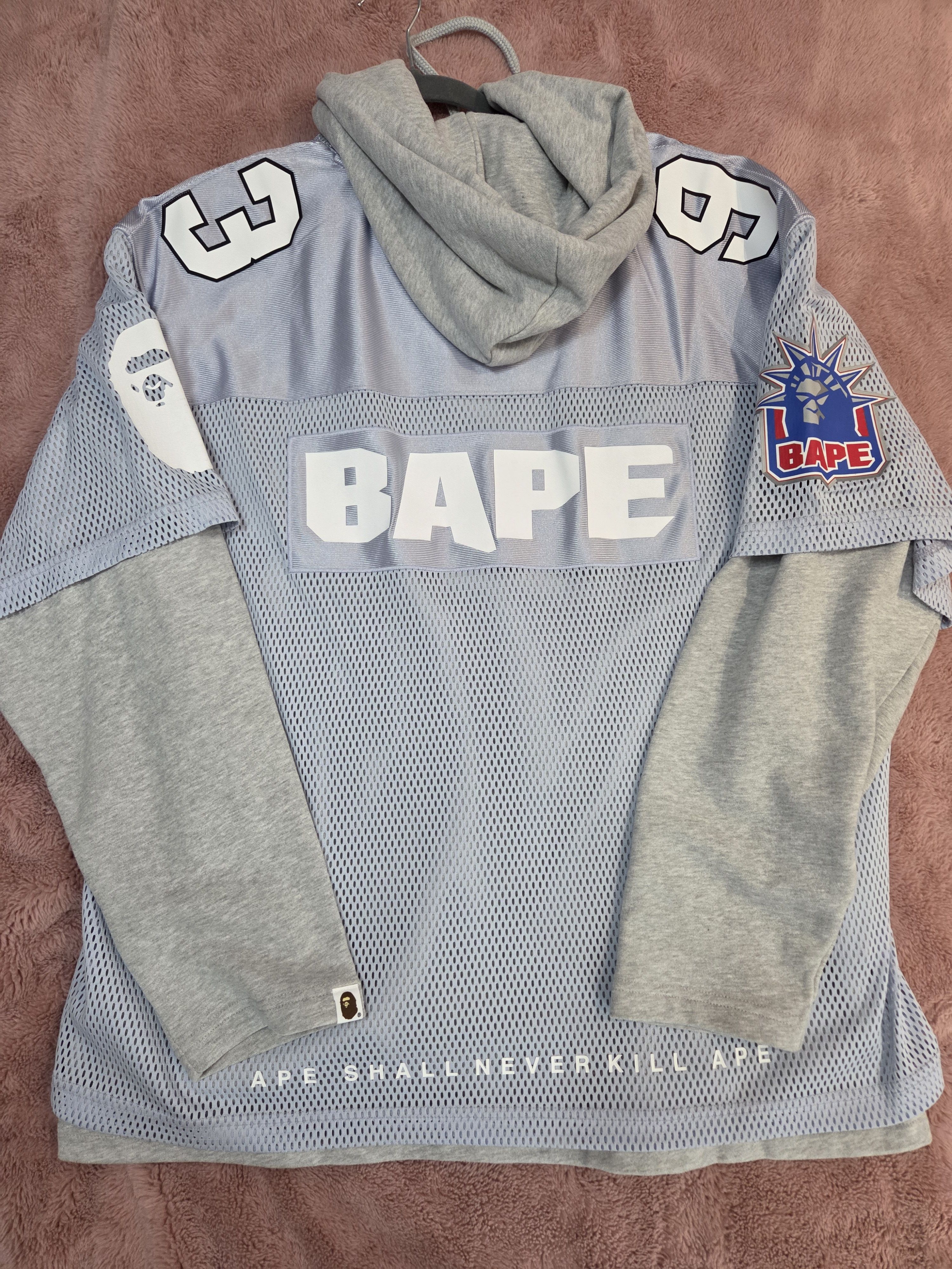 Bape Bape NFL Hockey double layered hoodie XL Size US XL / EU 56 / 4 - 2 Thumbnail