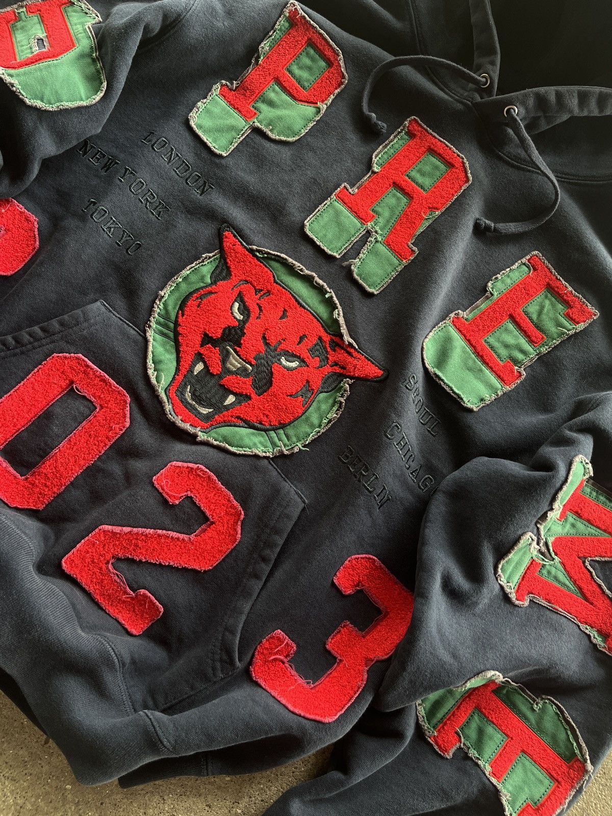 Supreme Supreme Washed Panther Hoodie FW 23 Size US M / EU 48-50 / 2 - 4 Thumbnail