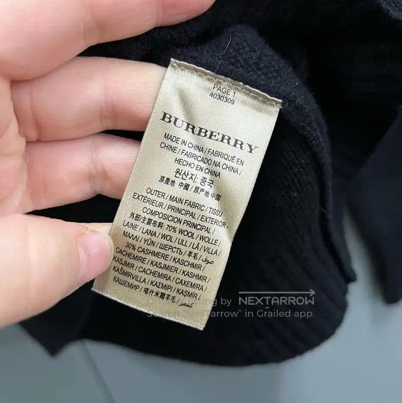 Burberry Burberry Women's Black Wool Knit Sweater. Size XS / US 0-2 / IT 36-38 - 4 Thumbnail