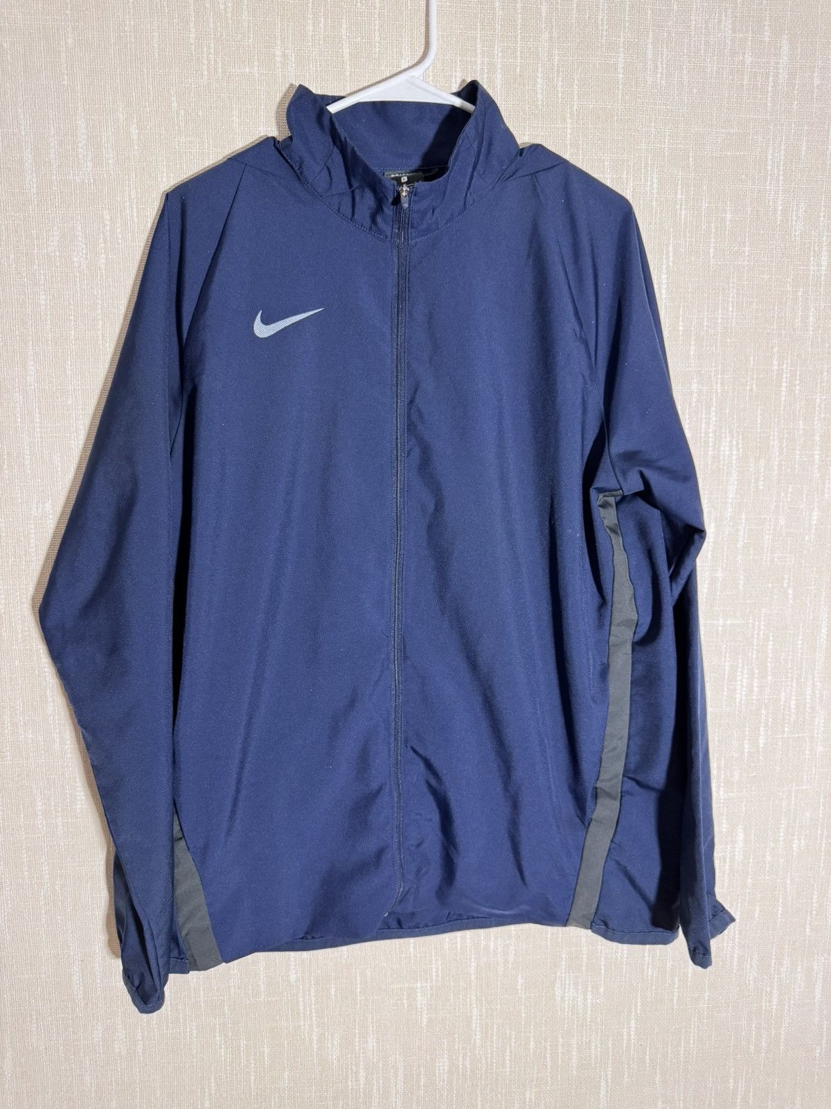 Nike nike light wind jacket Size US M / EU 48-50 / 2 - 1 Thumbnail