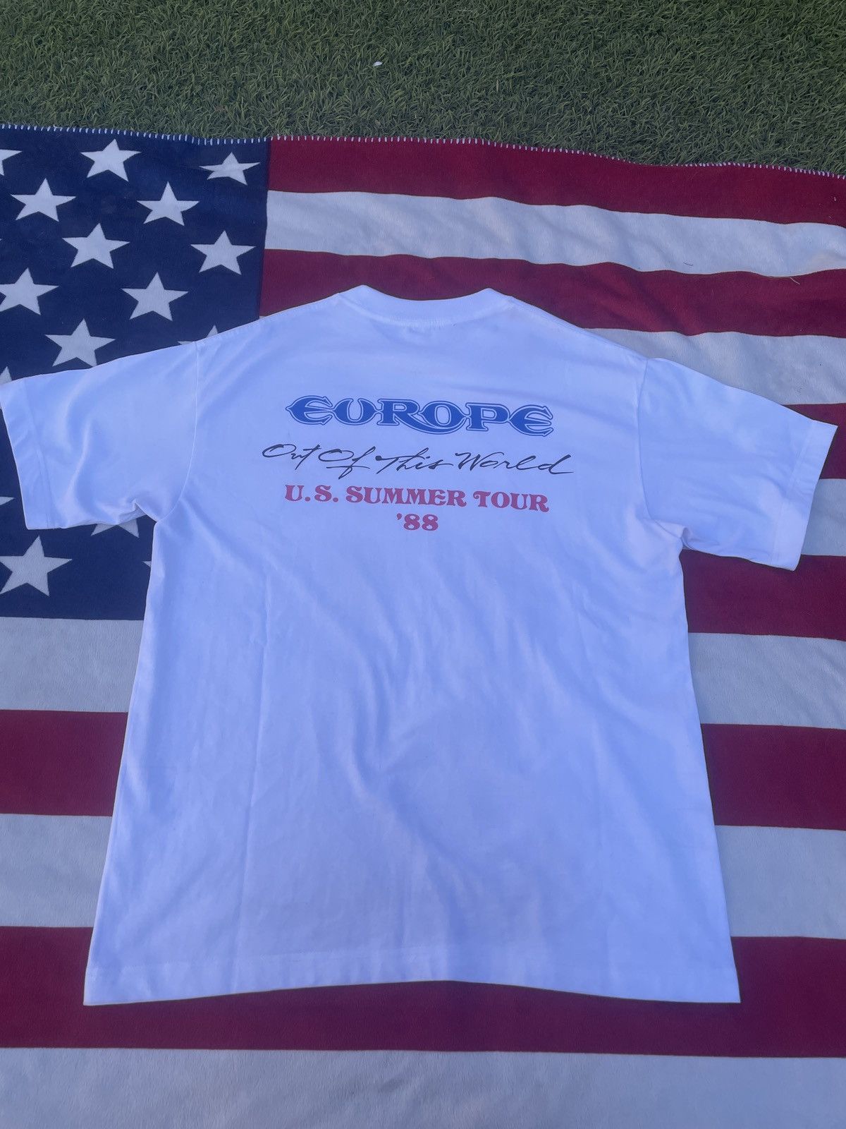 Band Tees Europe out of this world tour tee Size US M / EU 48-50 / 2 - 2 Thumbnail