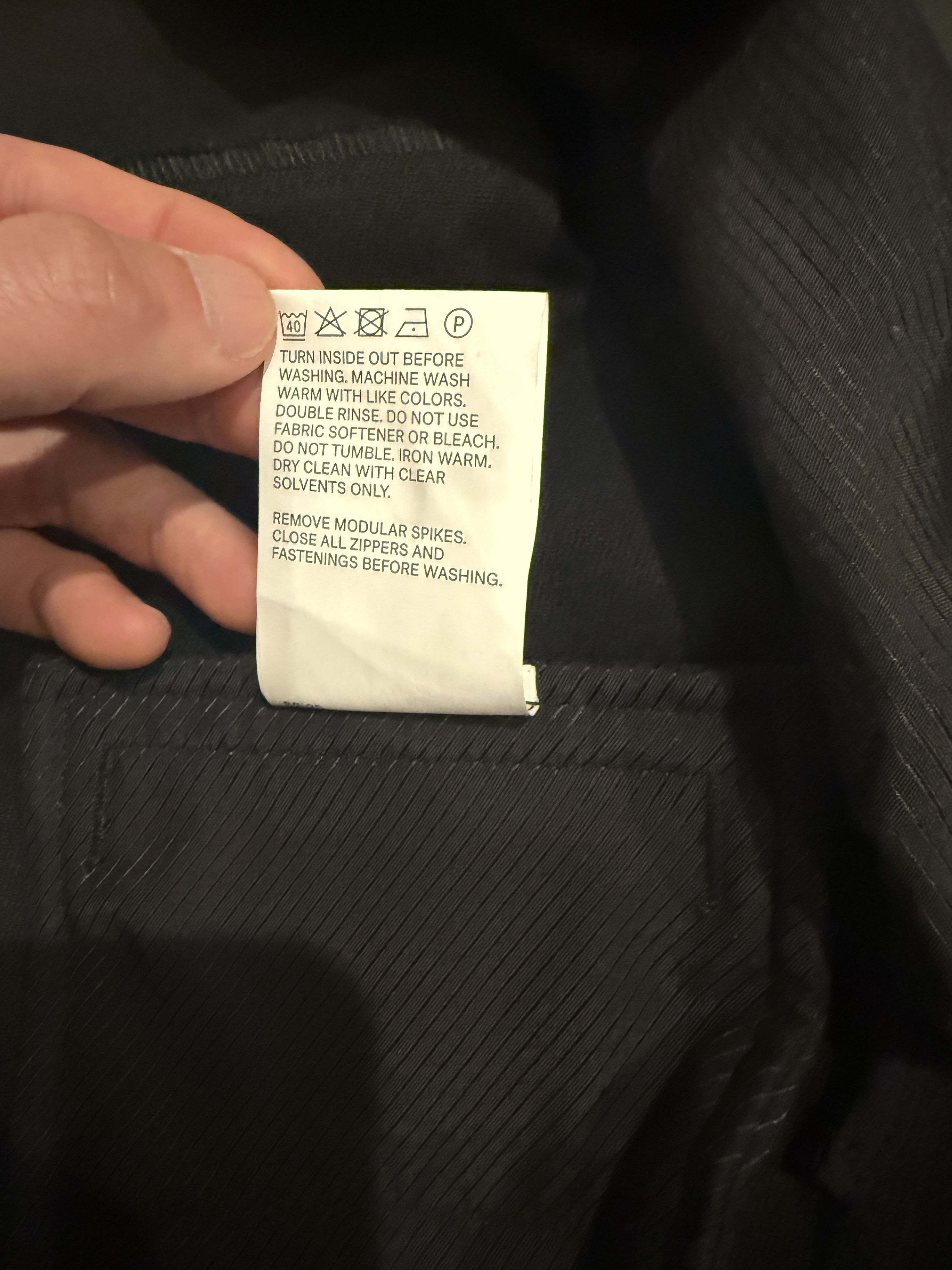 Acronym Acronym P55-KI SS25 Size US 38 / EU 54 - 8 Thumbnail