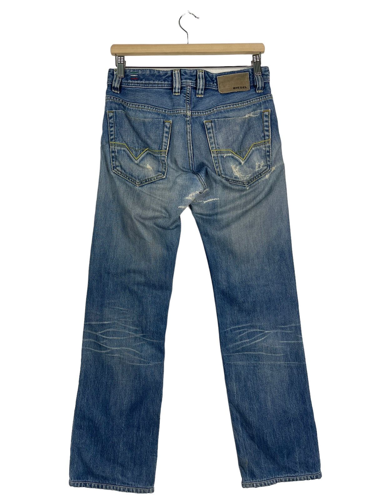 Diesel DIESEL INDUSTRY MADE IN ITALY DISTRESSED JEANS Size US 30 / EU 46 - 14 Thumbnail