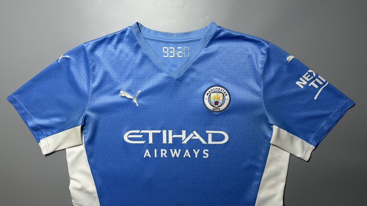Puma MAN CITY PUMA 2021/2022 FOOTBALL HOME JERSEY #26 MAHREZ Size US XL / EU 56 / 4 - 3 Thumbnail