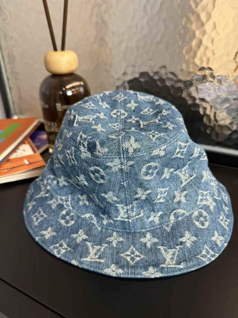 Louis Vuitton Louis Vuitton Blue Denim Monogram Bucket Hat - dmc Size ONE SIZE - 1 Thumbnail