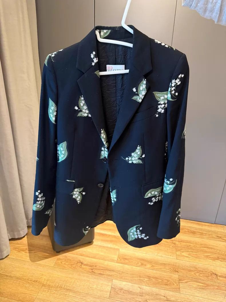 Valentino Valentino A set of black floral embroidered blazer & pants Size XS / US 0-2 / IT 36-38 - 1 Thumbnail