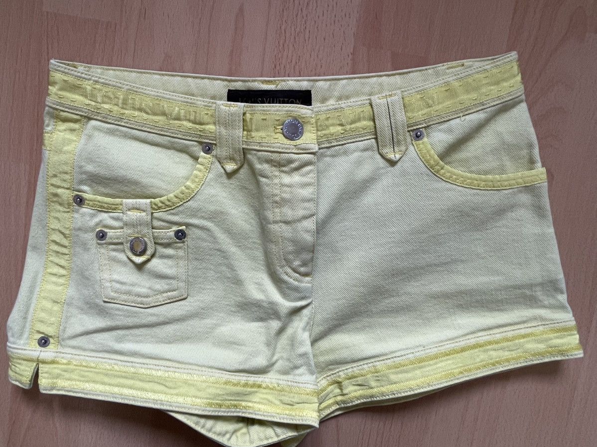 Louis Vuitton LOUIS VUITTON Mini short monogramme LV. Size 28" / US 6 / IT 42 - 1 Thumbnail