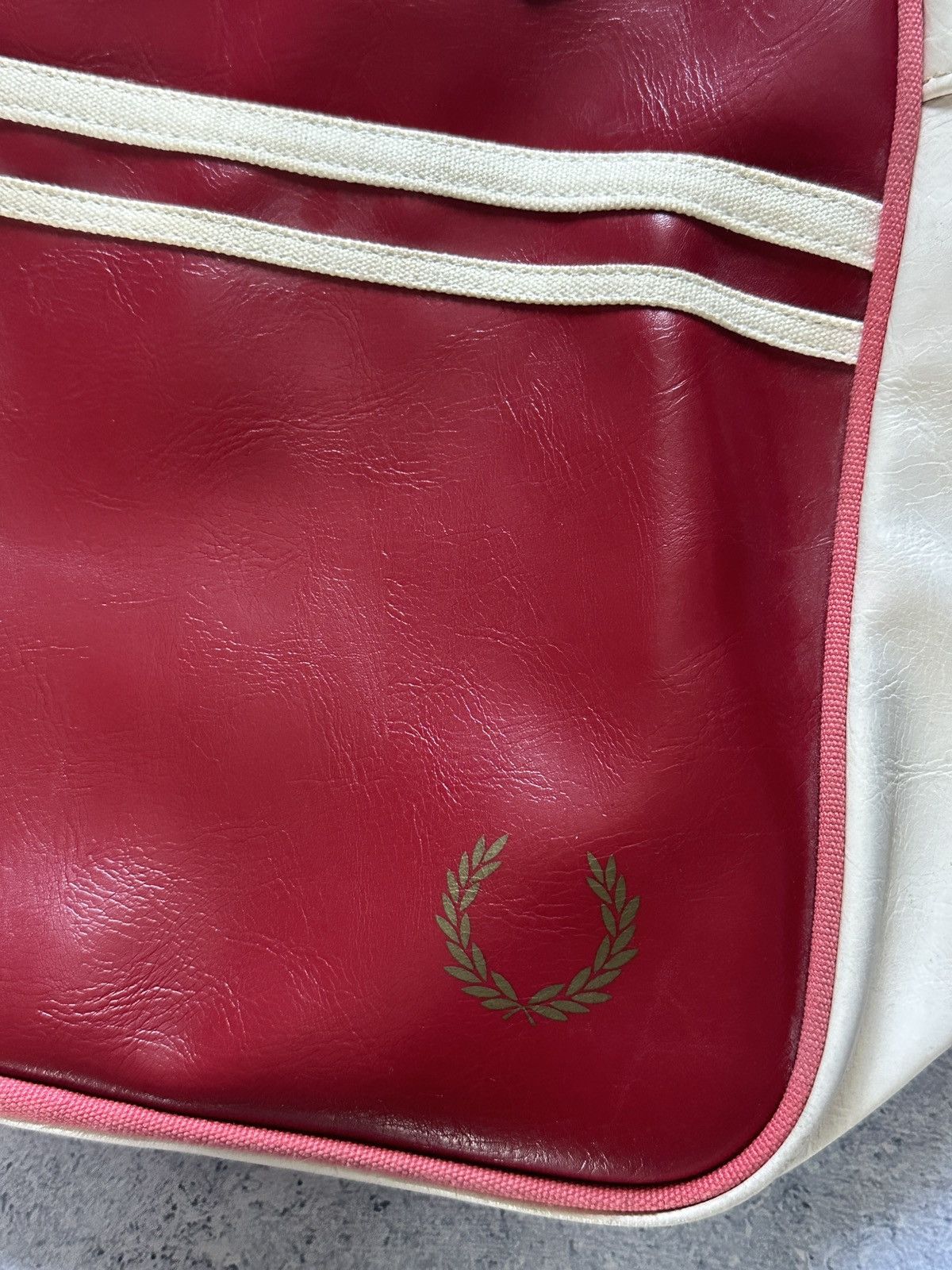 Fred Perry Fred Perry Red White Vintage Bowling Bag Y2K Mod Retro Size ONE SIZE - 3 Thumbnail