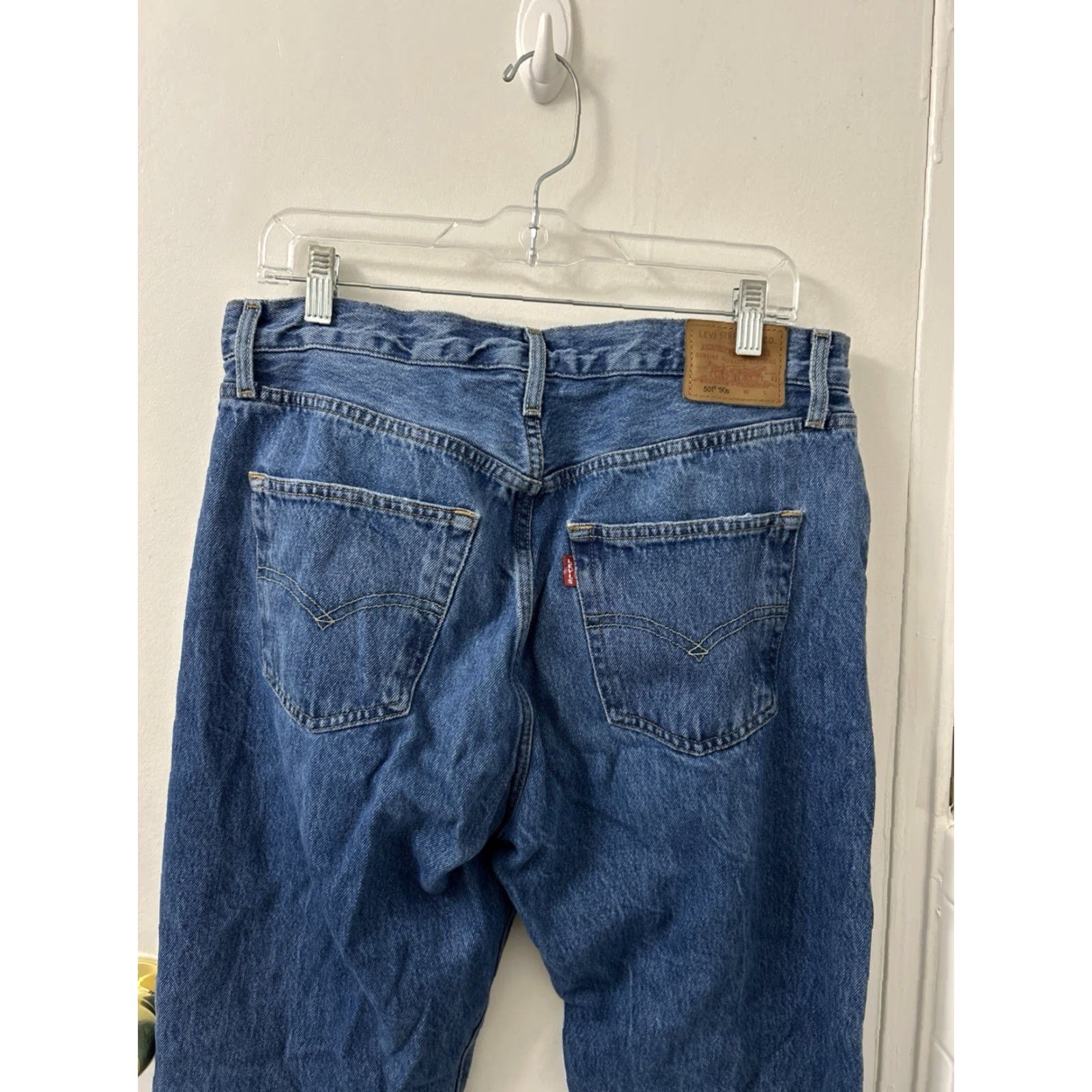 Levi's VINTAGE Levi's 501 Jeans Mens 31x30 Blue Big E Original Fit Straight Button Fly 90s Retro USA Mens Size US 31 - 5 Thumbnail