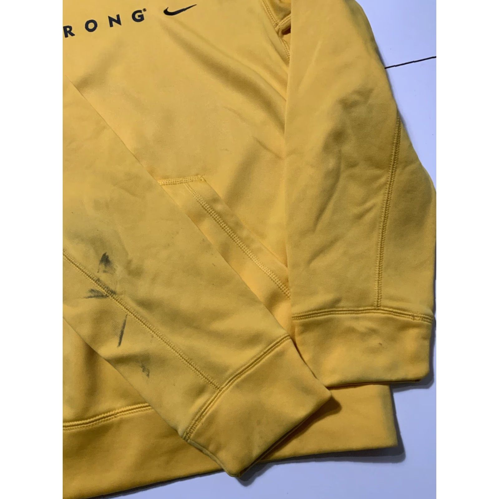 Nike Nike Livestrong Lance Armstrong Cycling Therma Fit Yellow Pullover Hoodie M Men Size US M / EU 48-50 / 2 - 5 Thumbnail