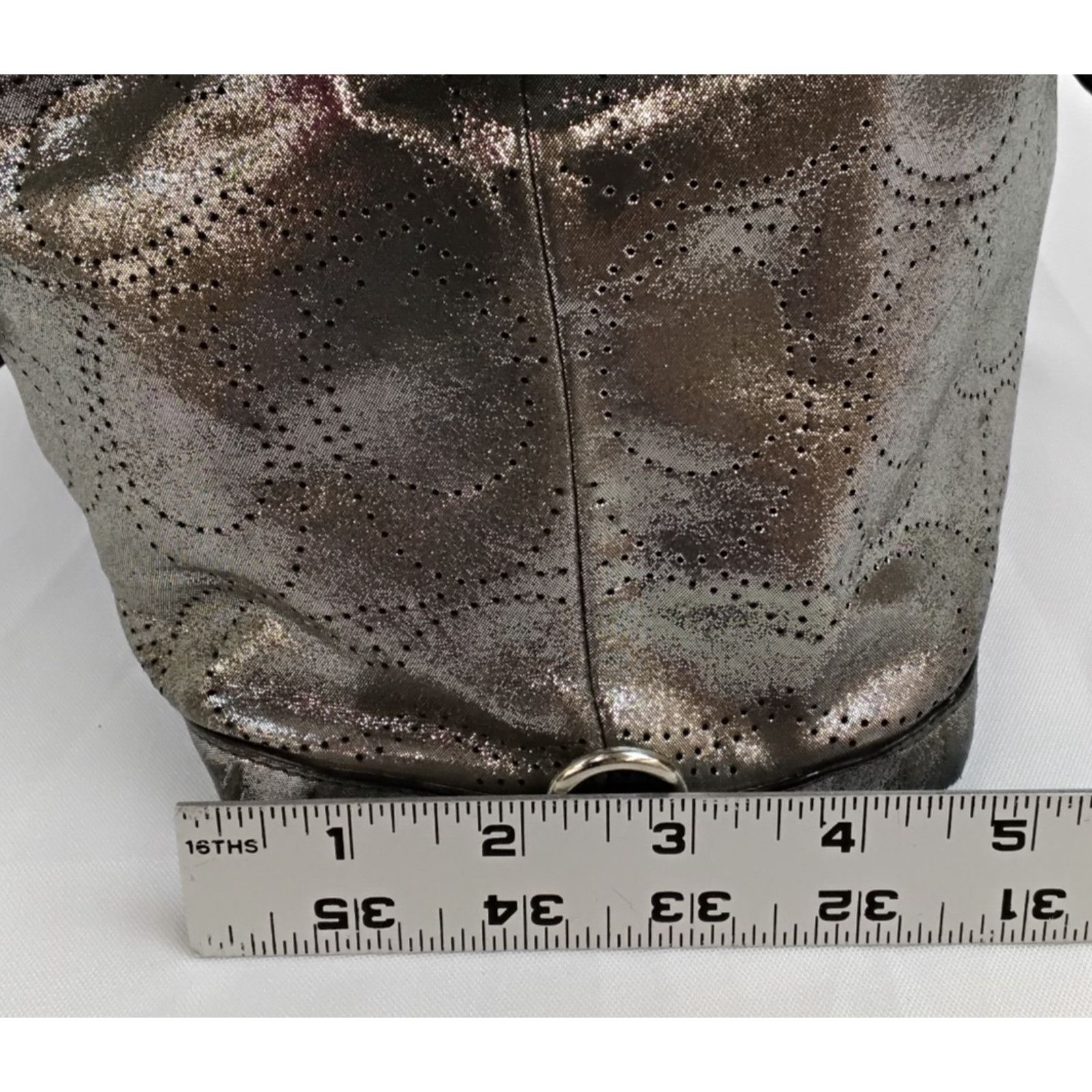 Coach Coach Ashley Satchel Purse Silver Perforated Leather 2000s Size ONE SIZE - 19 Thumbnail