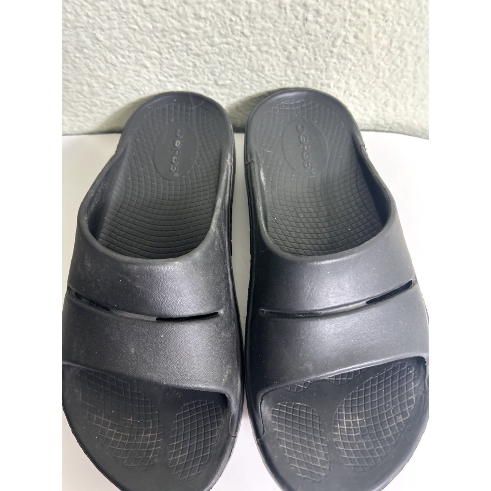 Vintage OOFOS OOahh Sport Flex Recovery Slide Sandals Mens 5 Womens 7 Black Size US 5 / IT 35 - 7 Thumbnail