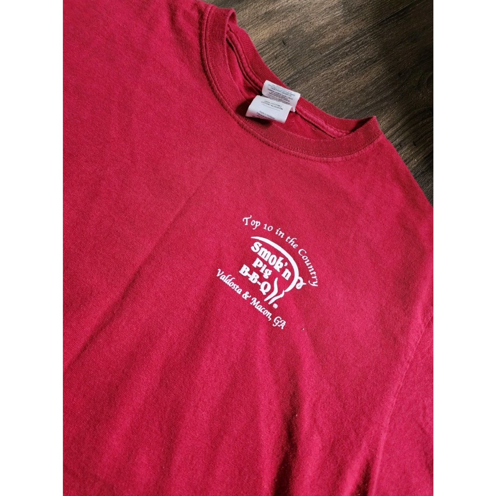 Gildan Gildan Smok'n Pig BBQ Funny T-Shirt Double-Sided Mens Medium Red Cotton Size US M / EU 48-50 / 2 - 3 Thumbnail