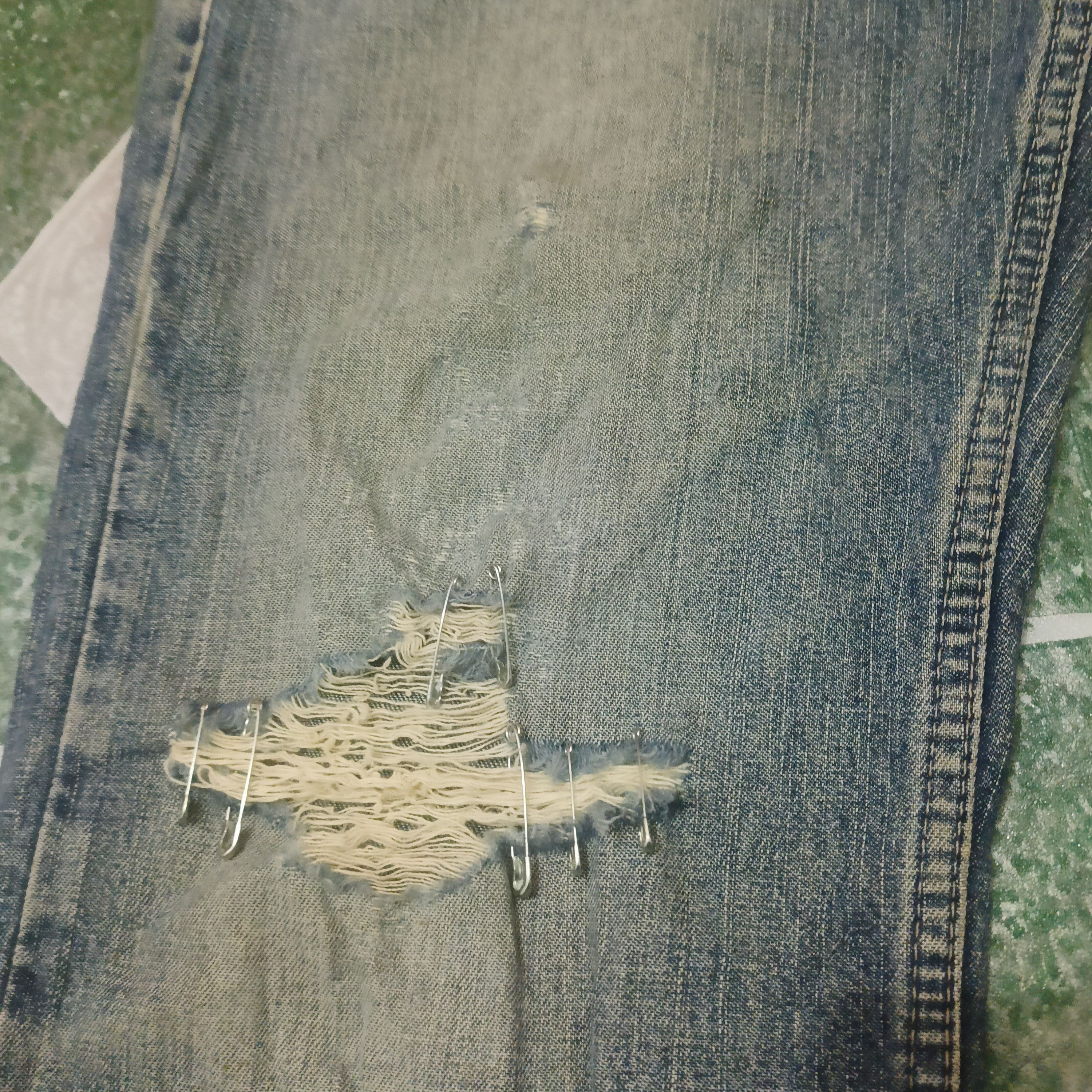 If Six Was Nine Express bush jeans distressed denim Size US 30 / EU 46 - 3 Thumbnail
