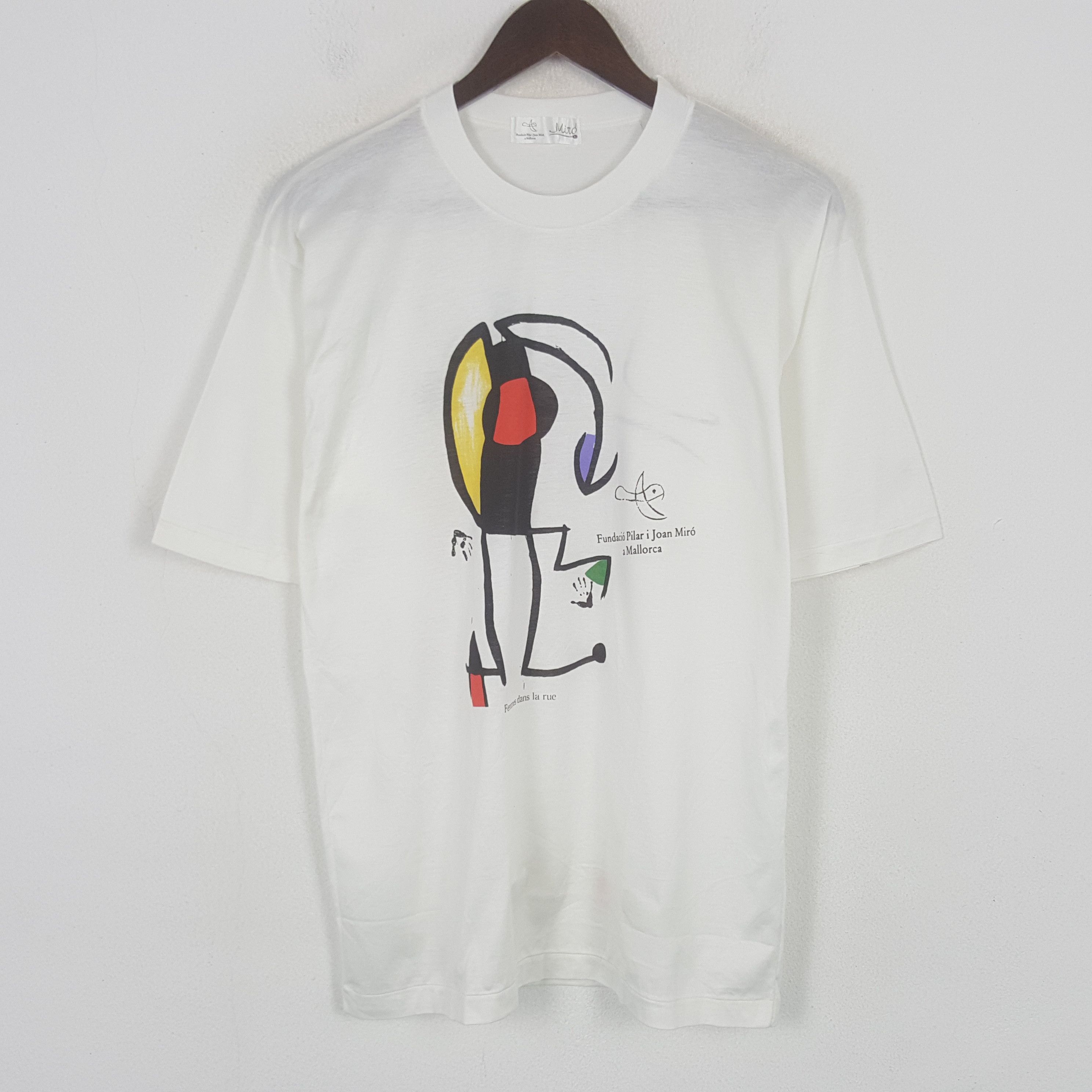 Other Vintage Fundacio Pilar Joan miro A Mallorca Tshirt Size US M / EU 48-50 / 2 - 1 Thumbnail