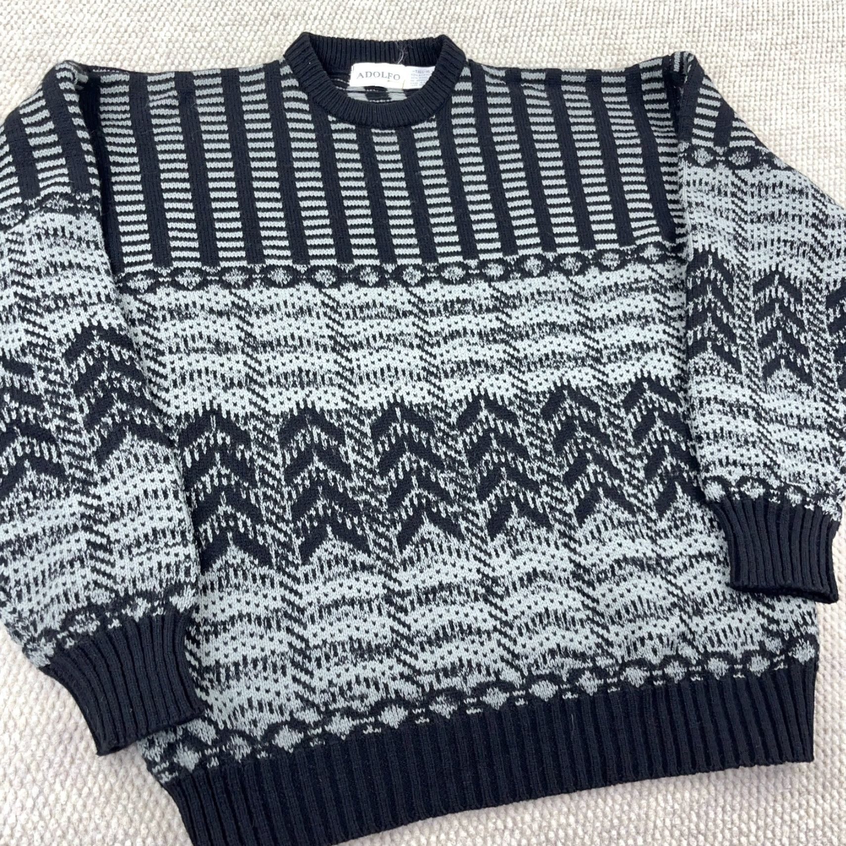 Vintage VINTAGE Adolfo Sweater XLT Black Gray Geometric Knit Pullover 90s Golf Mens Size US XL / EU 56 / 4 - 2 Thumbnail