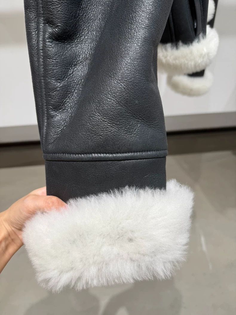 Loewe Loewe A black fur coat Size S / US 4 / IT 40 - 3 Thumbnail
