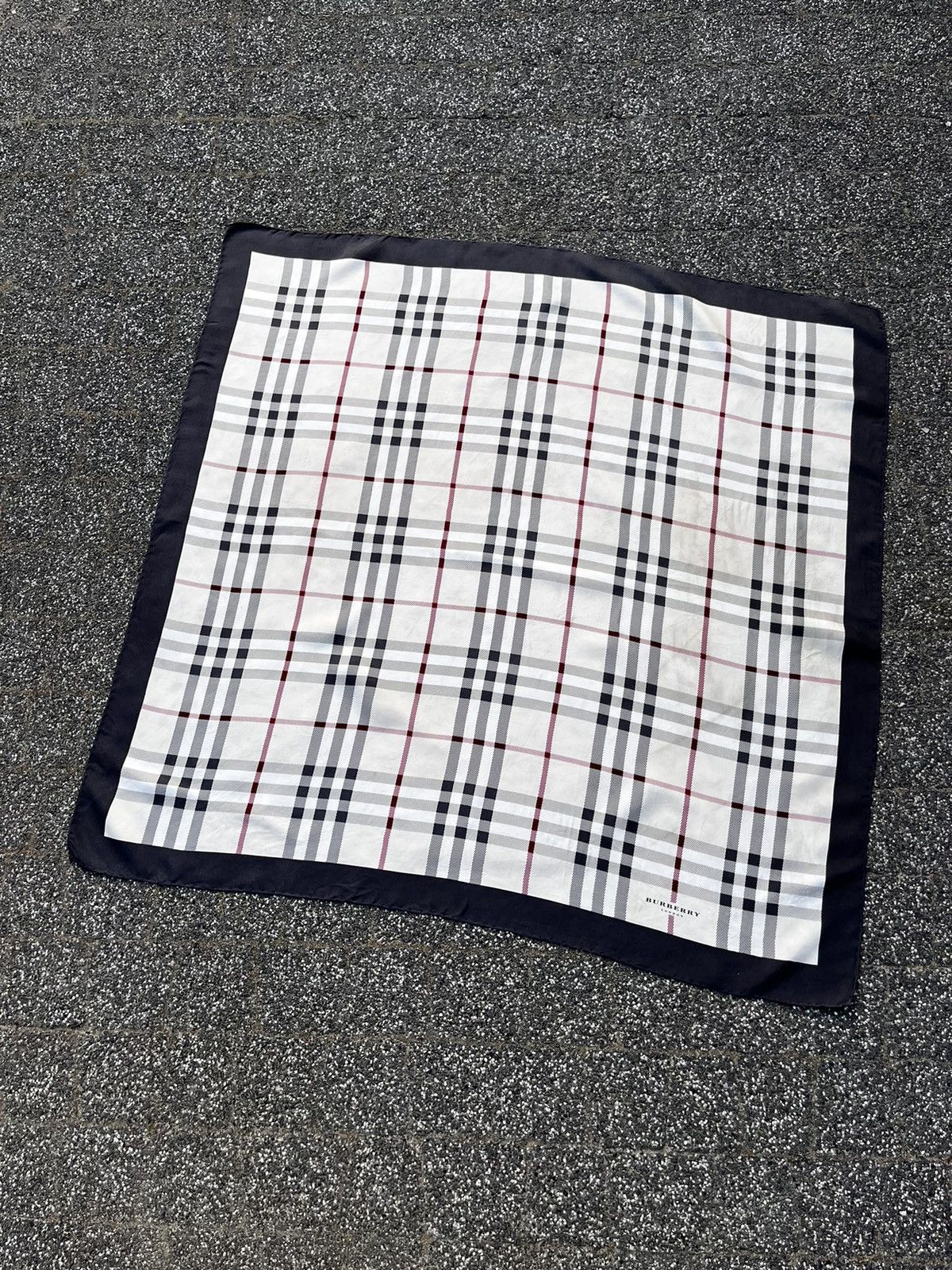 Burberry × Other 🔥BURBERRY NOVA CHECK LUXURY HANDKERCHIEF BANDANA NECKERCHIEF Size ONE SIZE - 4 Thumbnail