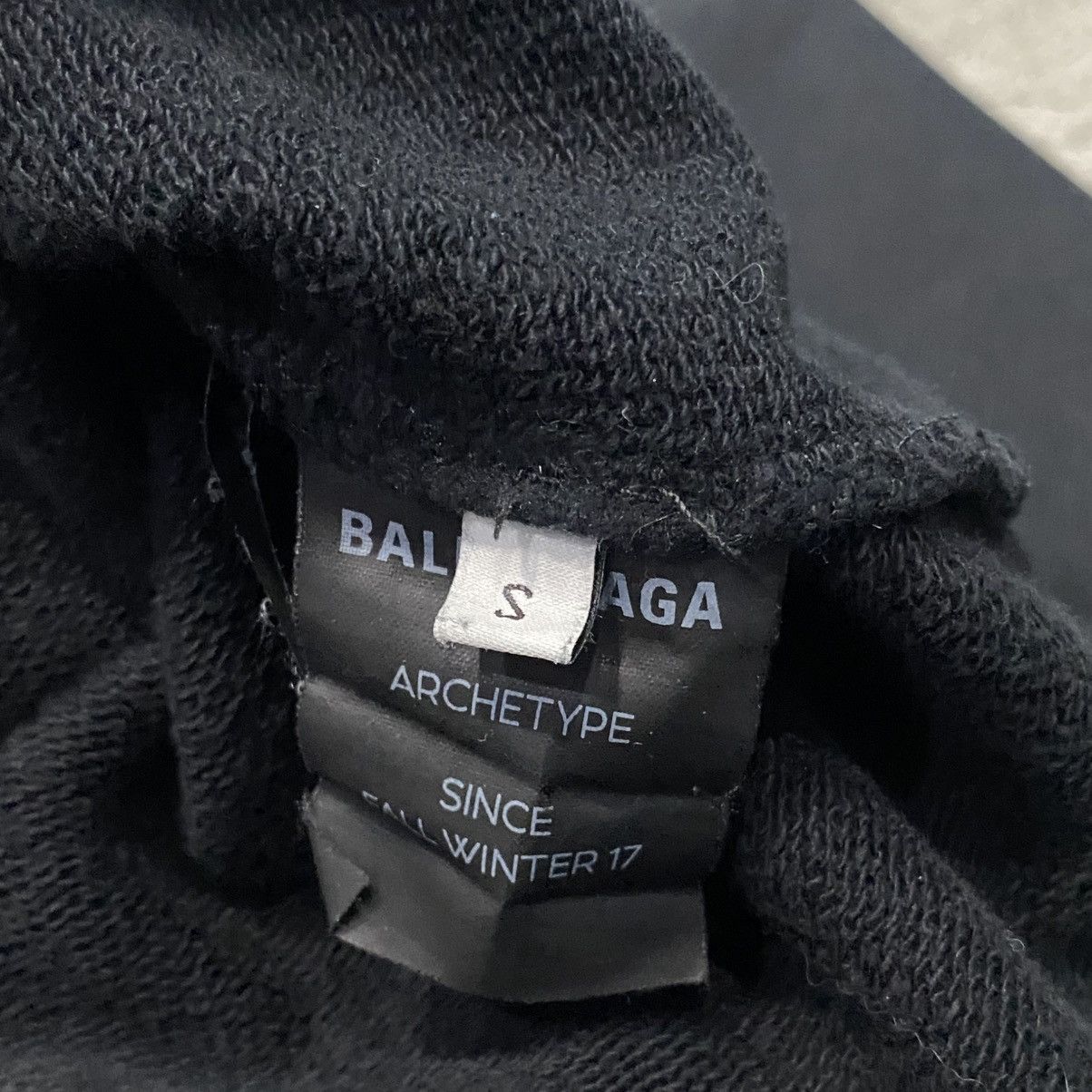 Balenciaga Balenciaga Back Logo Hoodie Size US S / EU 44-46 / 1 - 2 Thumbnail