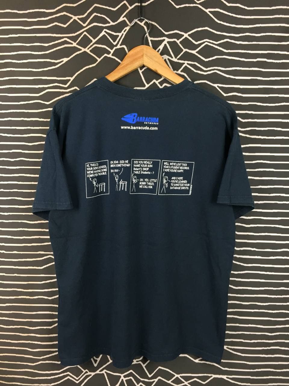 Vintage Vtg Barracuda Networks Web Site Firewall Tech Promo Tee Size US L / EU 52-54 / 3 - 1 Thumbnail