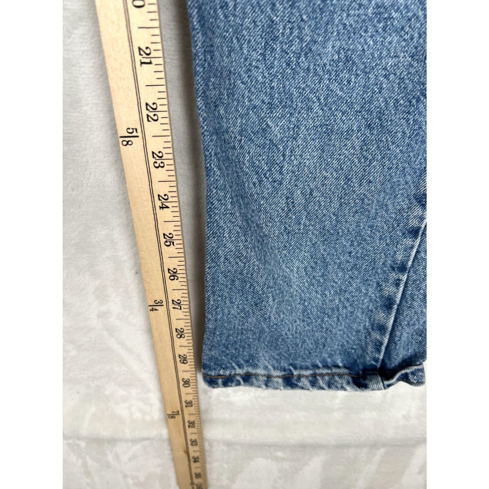 Banana Republic VINTAGE Banana Republic Jeans Womens 6 Blue Med Wash High Waist Mom USA Jeans Womens 6 Blue Med Wash High Rise Regular Fit Five-Pocket Design Denim Size 28" / US 6 / IT 42 - 2 Thumbnail