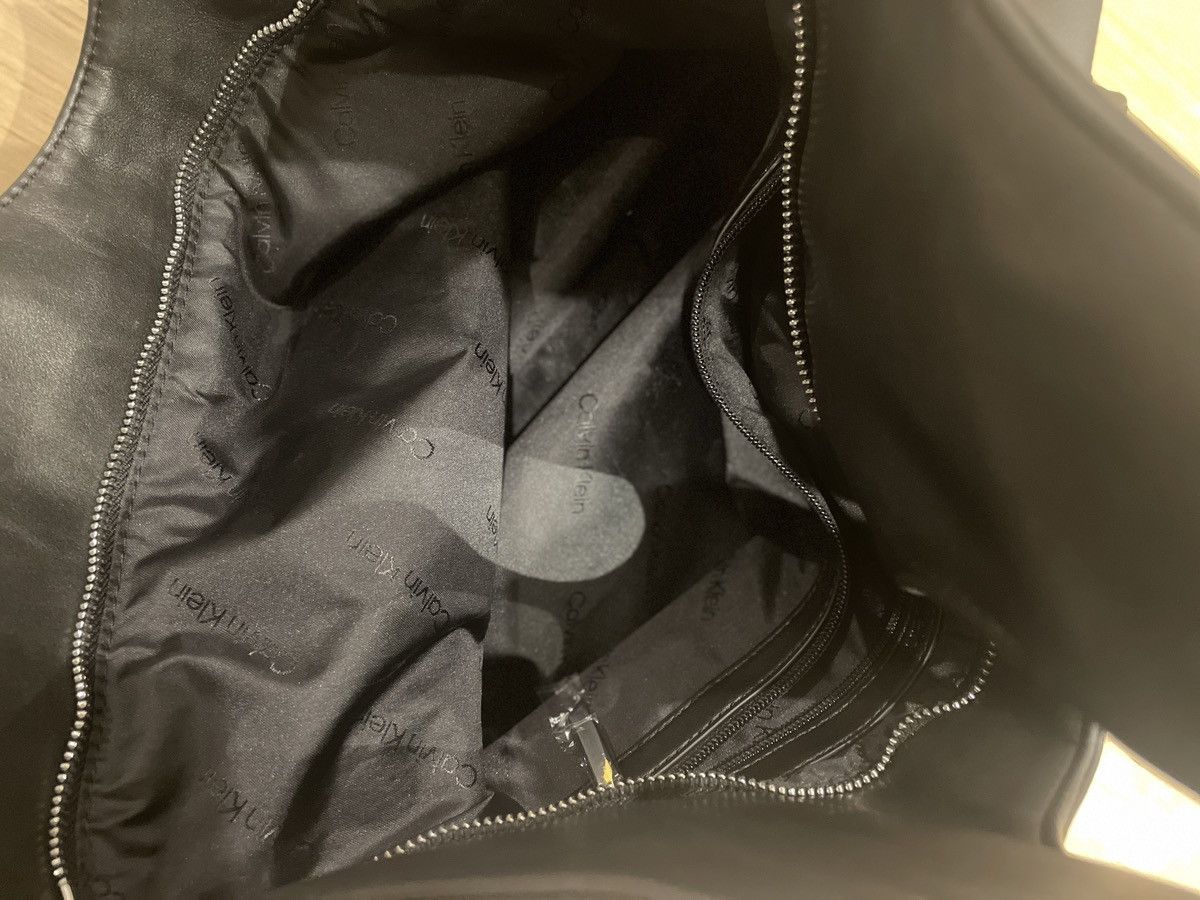 Calvin Klein Large Calvin Klein black cloud bag rare Size ONE SIZE - 9 Thumbnail