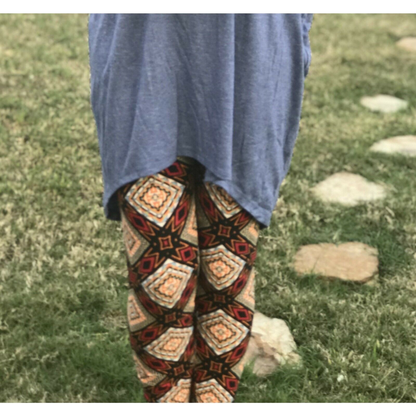 Other LuLaRoe Patterned Leggings Red Orange Black One Size Buttery Size 30" / US 8 / IT 44 - 1 Thumbnail