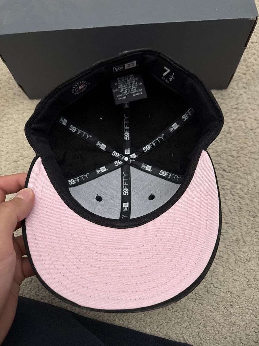 New Era New Era Angels fitted w/koi embroidery Pink Accents Size ONE SIZE - 3 Thumbnail