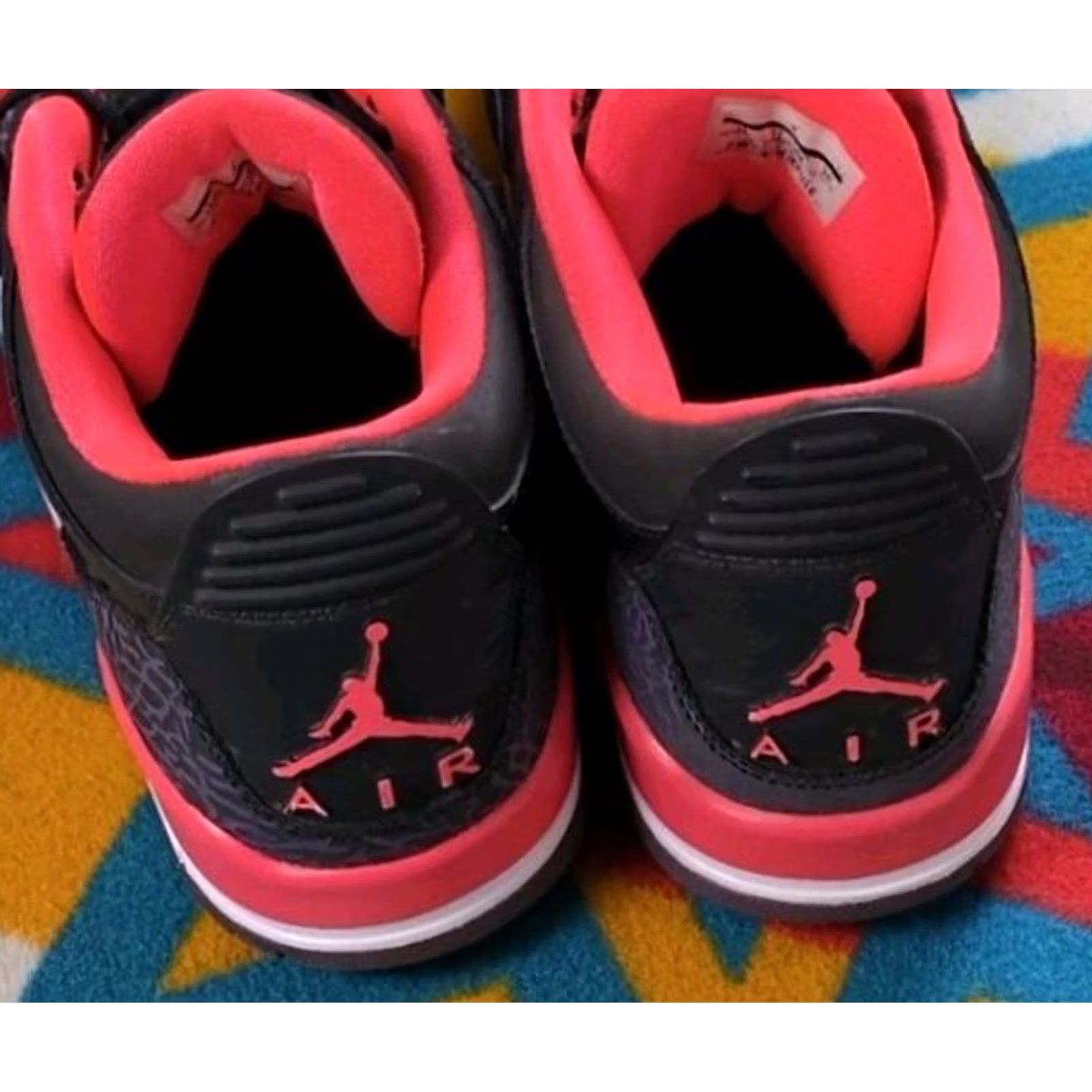 Jordan Brand Nike Air Jordan 3 Retro Crimson Sneaker 2013 136064-005 Size 12 Black Mens Size US 12 / EU 45 - 5 Thumbnail